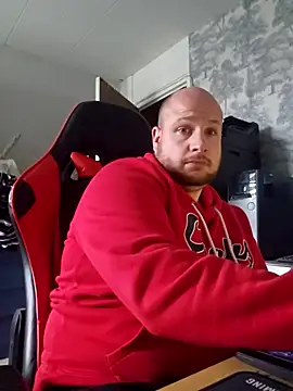 Snapshot of destructeur6 chatting on 4, 12, 2025 destructeur6 online show from 4, 12, 2025