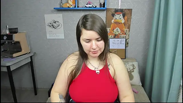 Snapshot of LineraPitts chatting on 12, 3, 2025 LineraPitts online show from 12, 3, 2025