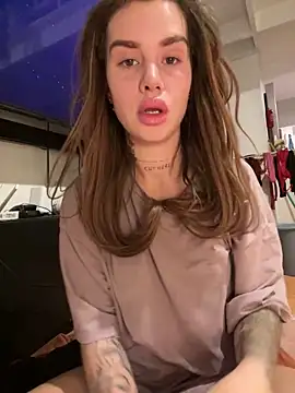 Snapshot of EmiliaCatalina chatting on 13, 3, 2025 EmiliaCatalina online show from 13, 3, 2025