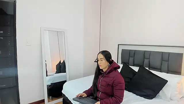 Snapshot of victoria_cooper3 chatting on 30, 11, 2025 victoria cooper3 online show from 30, 11, 2025