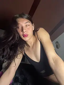 NICOLSKINNY1 online show from 19, 3, 2025