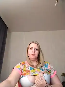 Snapshot of Lady_nice_cat chatting on 28, 1, 2025 Lady nice cat online show from 28, 1, 2025