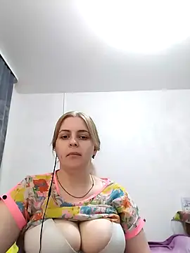 Snapshot of Lady_nice_cat chatting on 2, 3, 2025 Lady nice cat online show from 2, 3, 2025