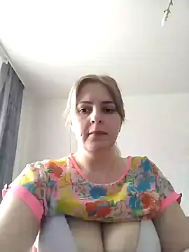 Snapshot of Lady_nice_cat chatting on 6, 3, 2025 Lady nice cat online show from 6, 3, 2025