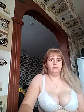 Snapshot of Lady_nice_cat chatting on 16, 9, 2025 Lady nice cat online show from 16, 9, 2025