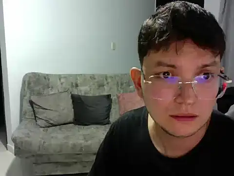 Snapshot of unoxestres chatting on 21, 12, 2025 unoxestres online show from 21, 12, 2025