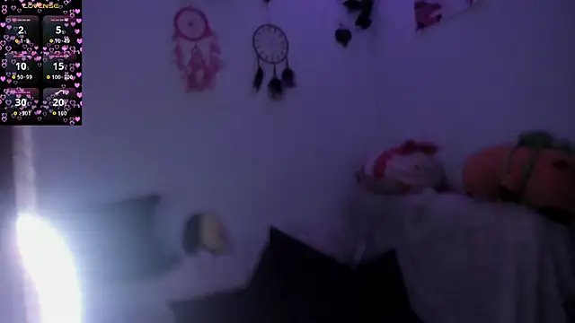 Snapshot of Violette-Ramirez01 chatting on 9, 10, 2025 Violette-Ramirez01 online show from 9, 10, 2025