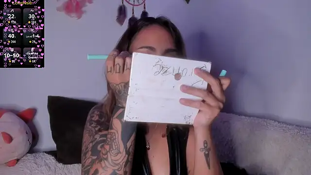 Snapshot of Violette-Ramirez01 chatting on 26, 11, 2025 Violette-Ramirez01 online show from 26, 11, 2025