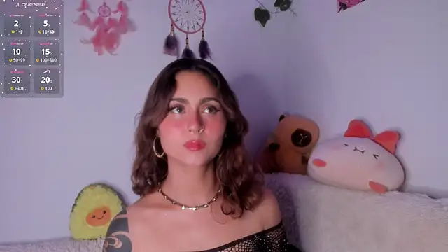 Snapshot of Violette-Ramirez01 chatting on 13, 1, 2026 Violette-Ramirez01 online show from 13, 1, 2026