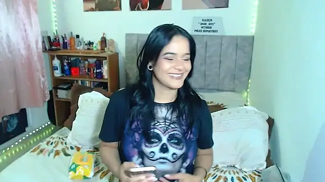 Snapshot of JossieGrey chatting on 21, 1, 2025 JossieGrey online show from 21, 1, 2025