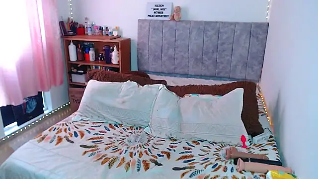 Snapshot of JossieGrey chatting on 5, 2, 2025 JossieGrey online show from 5, 2, 2025