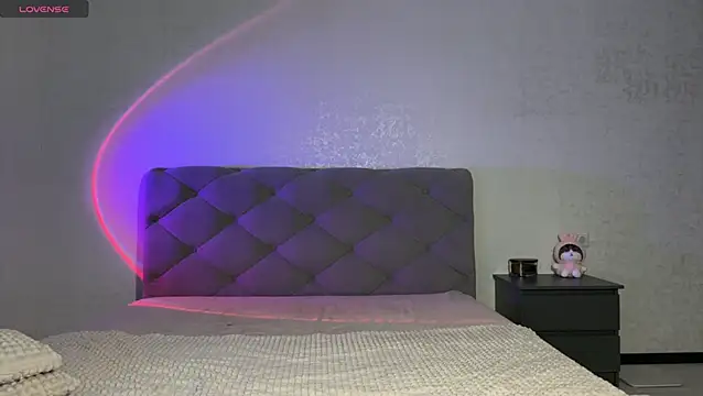 Snapshot of GracefulCharm chatting on 9, 10, 2025 GracefulCharm online show from 9, 10, 2025