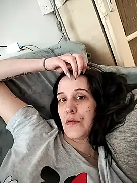 LauraBaby online show from 20, 3, 2025