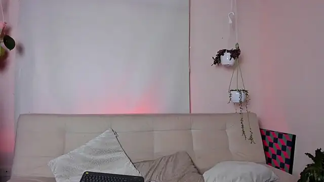 Snapshot of roselinedior chatting on 30, 1, 2025 roselinedior online show from 30, 1, 2025