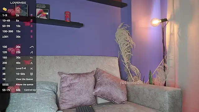 Snapshot of roselinedior chatting on 11, 6, 2026 roselinedior online show from 11, 6, 2026