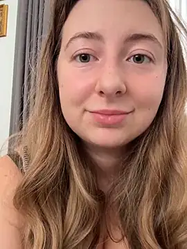 Snapshot of curvyflawless chatting on 26, 10, 2025 curvyflawless online show from 26, 10, 2025