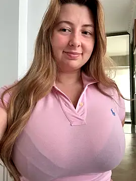 Snapshot of curvyflawless chatting on 27, 10, 2025 curvyflawless online show from 27, 10, 2025