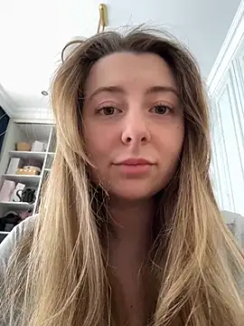 Snapshot of curvyflawless chatting on 21, 2, 2026 curvyflawless online show from 21, 2, 2026