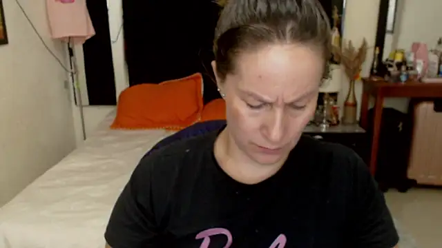 CATRINA-83 online show from 5, 11, 2025