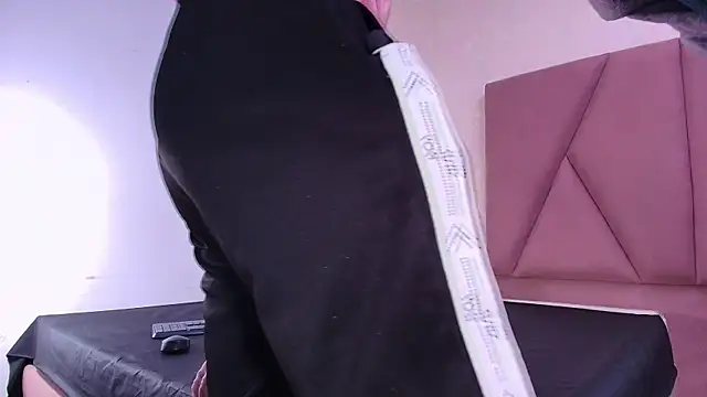 arl chloee online show from 10, 9, 2025