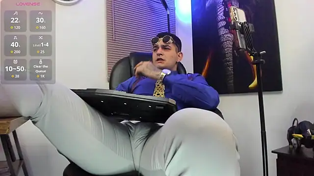 Snapshot of Nicolas_Fellener chatting on 12, 9, 2025 Nicolas Fellener online show from 12, 9, 2025