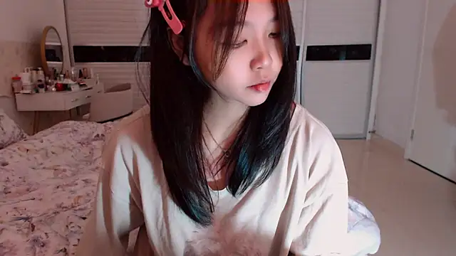 Snapshot of -Lucky_Girl chatting on 21, 11, 2025 -Lucky Girl online show from 21, 11, 2025