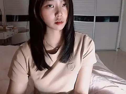 -Lucky Girl online show from 3, 3, 2026