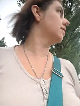 Snapshot of Jassiundich2 chatting on 10, 9, 2025 Jassiundich2 online show from 10, 9, 2025