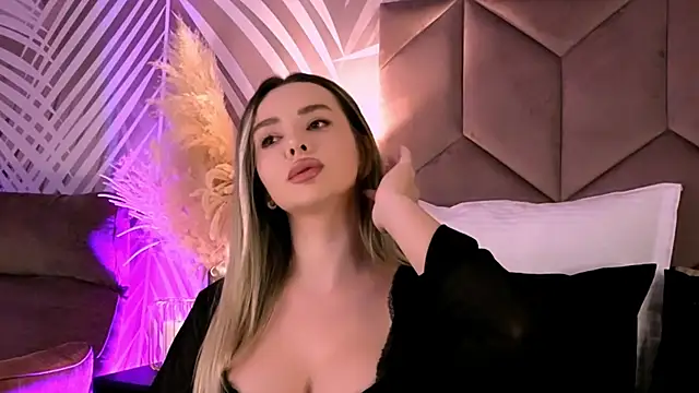 Snapshot of KatyaBelle chatting on 20, 10, 2025 KatyaBelle online show from 20, 10, 2025