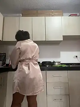 Snapshot of emmyjhonson07 chatting on 11, 12, 2024 emmyjhonson07 online show from 11, 12, 2024