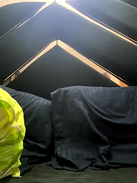 Snapshot of emmyjhonson07 chatting on 12, 9, 2025 emmyjhonson07 online show from 12, 9, 2025