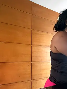 Snapshot of emmyjhonson07 chatting on 7, 10, 2025 emmyjhonson07 online show from 7, 10, 2025