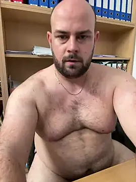 bearlover992 online show from 20, 1, 2025
