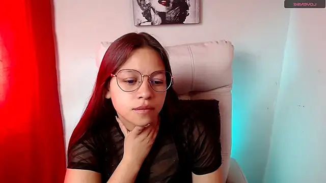 Snapshot of SamanthaRoldaan chatting on 15, 1, 2025 SamanthaRoldaan online show from 15, 1, 2025