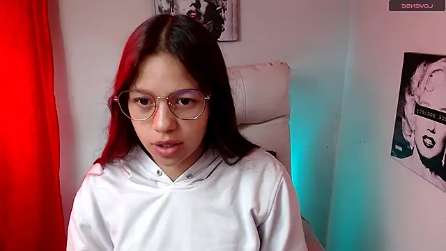 Snapshot of SamanthaRoldaan chatting on 18, 1, 2025 SamanthaRoldaan online show from 18, 1, 2025