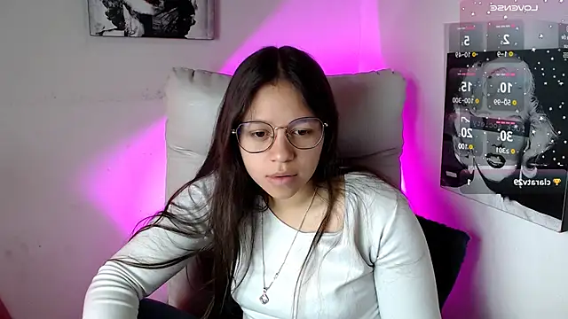 Snapshot of SamanthaRoldaan chatting on 10, 3, 2025 SamanthaRoldaan online show from 10, 3, 2025