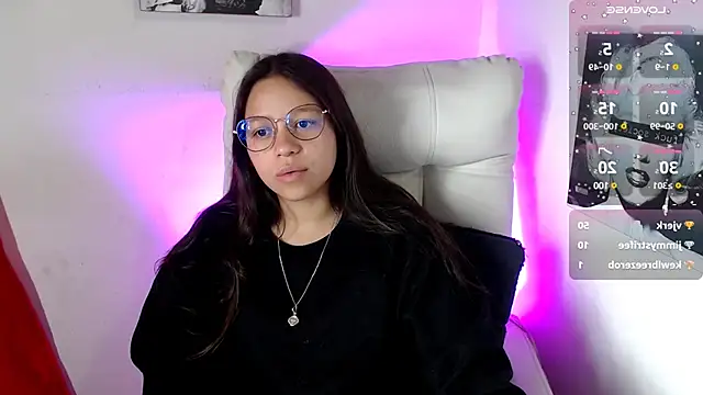 Snapshot of SamanthaRoldaan chatting on 11, 3, 2025 SamanthaRoldaan online show from 11, 3, 2025