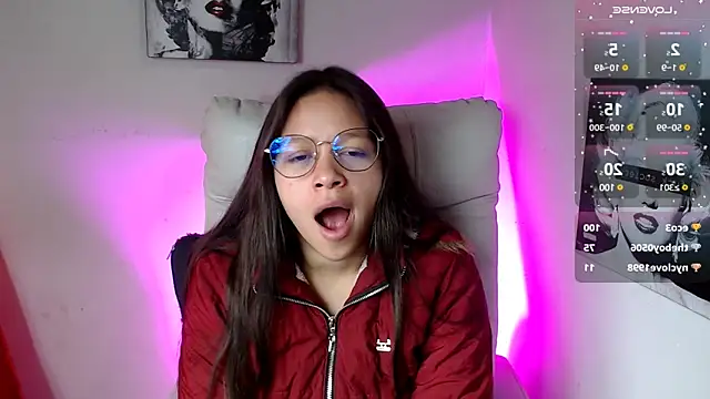 Snapshot of SamanthaRoldaan chatting on 12, 3, 2025 SamanthaRoldaan online show from 12, 3, 2025