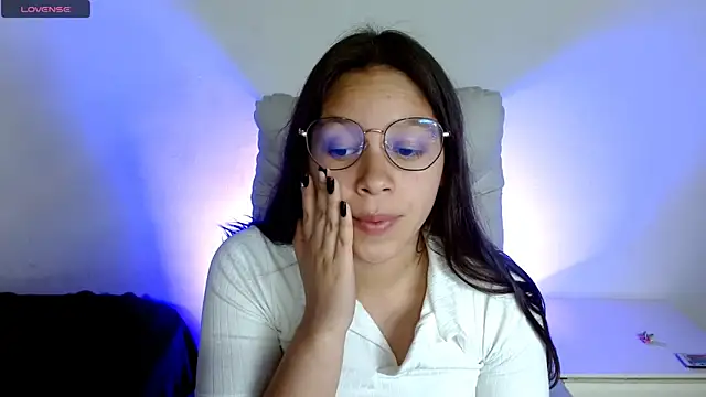 Snapshot of SamanthaRoldaan chatting on 19, 3, 2025 SamanthaRoldaan online show from 19, 3, 2025