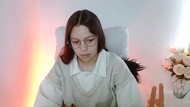 Snapshot of SamanthaRoldaan chatting on 3, 10, 2025 SamanthaRoldaan online show from 3, 10, 2025