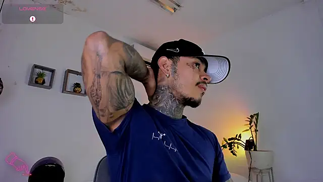 JordanSmiith  online show from 18, 2, 2025