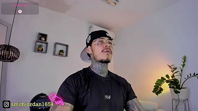 JordanSmiith  online show from 25, 2, 2025