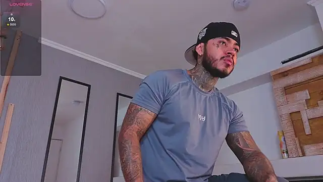 JordanSmiith  online show from 21, 9, 2025