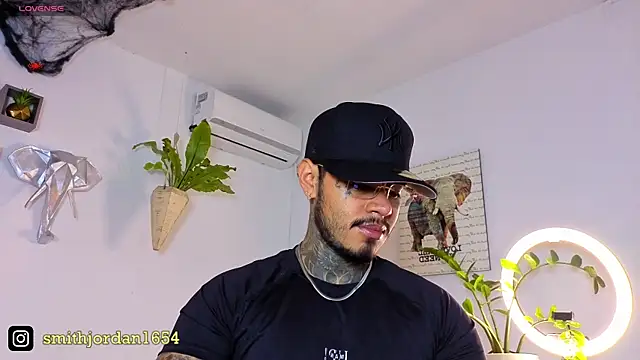 JordanSmiith  online show from 20, 10, 2025