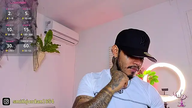 JordanSmiith  online show from 28, 10, 2025