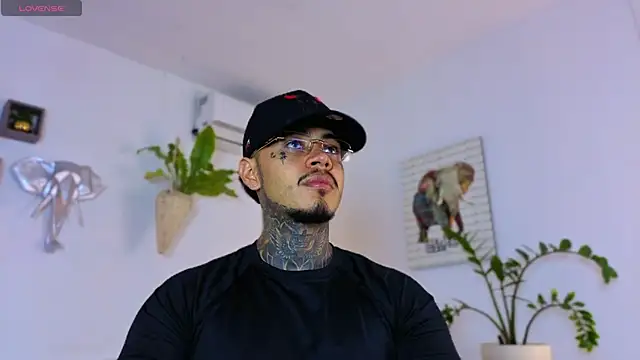 JordanSmiith  online show from 16, 12, 2025