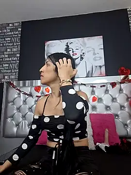 Snapshot of _nicolehotshemale chatting on 10, 2, 2025 nicolehotshemale online show from 10, 2, 2025