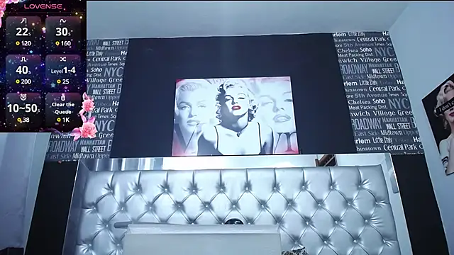 Snapshot of _nicolehotshemale chatting on 7, 3, 2025 nicolehotshemale online show from 7, 3, 2025