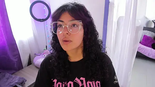 witchviolet online show from 4, 1, 2025