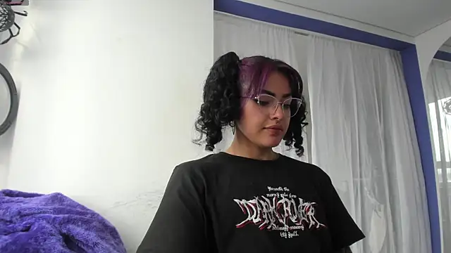 witchviolet online show from 17, 3, 2025